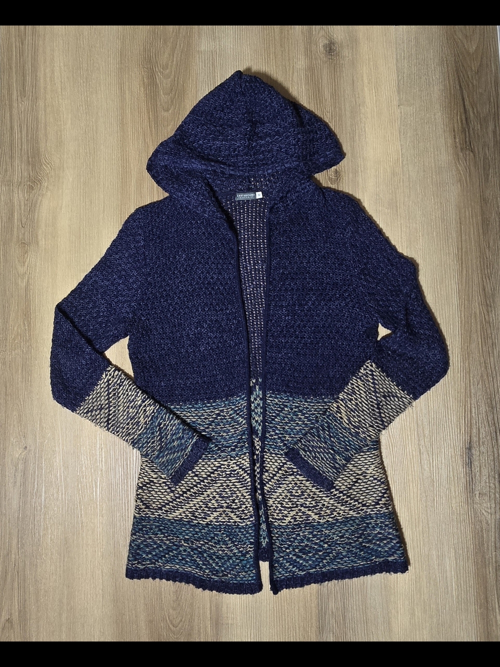 EARTHBOUND Navy and Cream Hooded Knit Cardigan